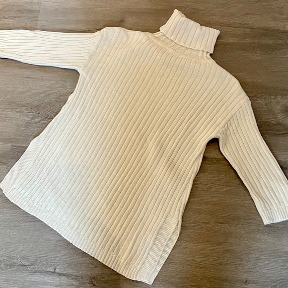 Simple Wool & Cotton Sweater in Ivory - Picture 4 of 8